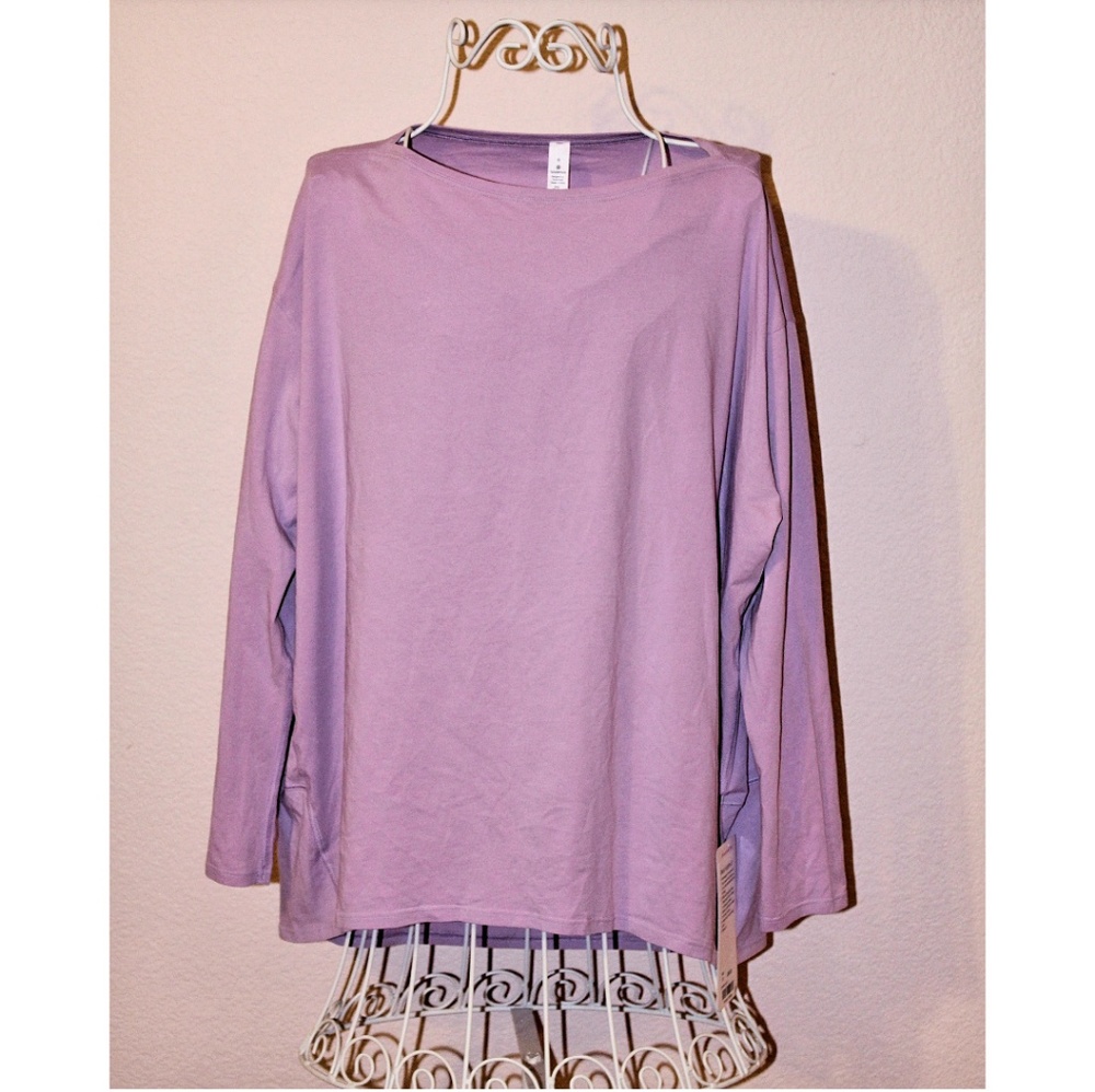 Lululemon lavender top